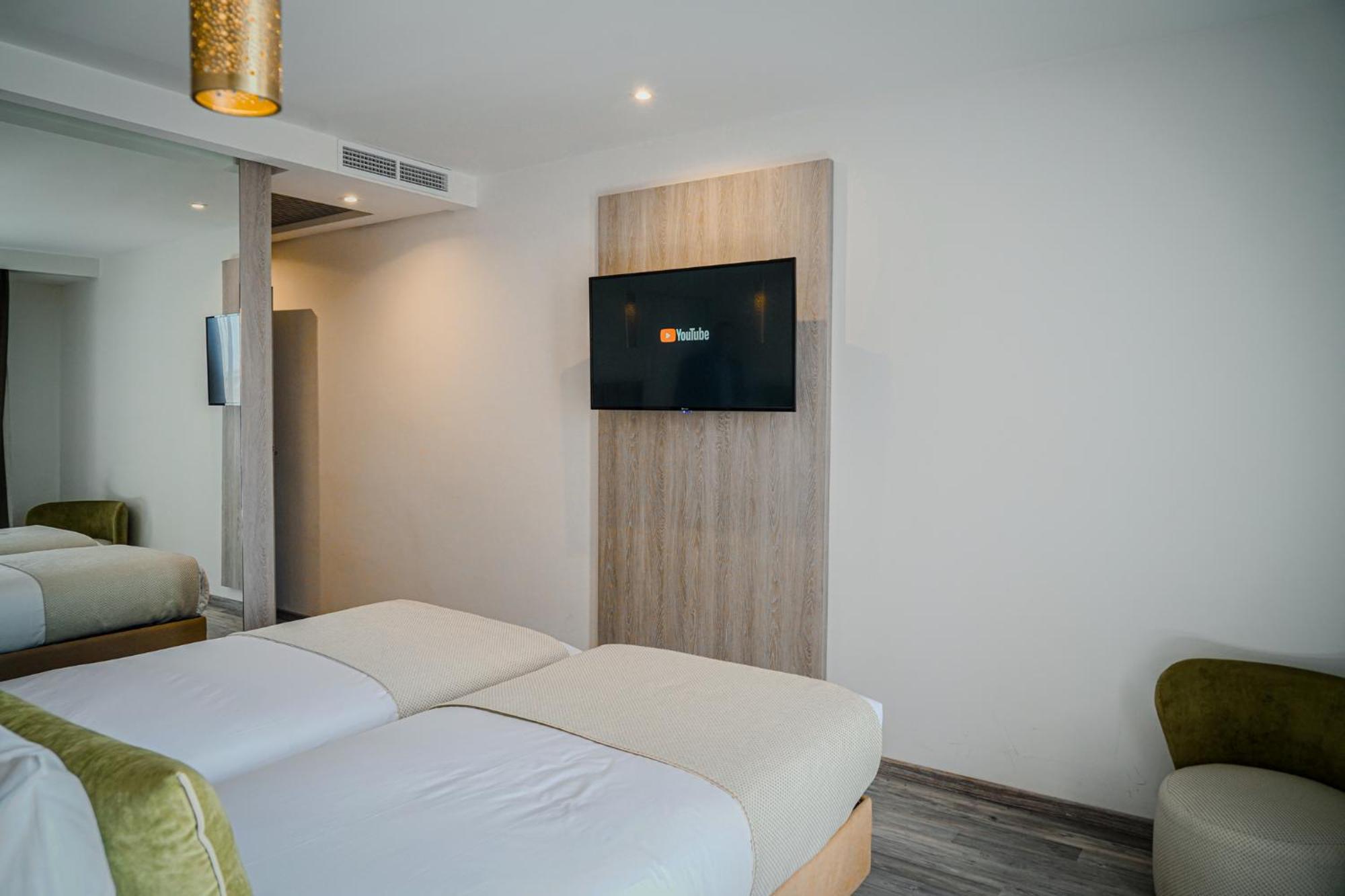 Az Hotel Des Arts ラバト エクステリア 写真
